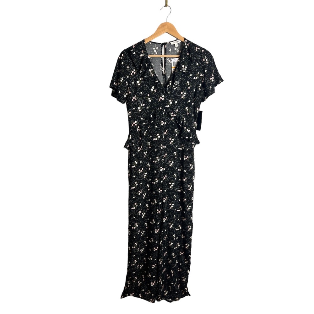 One Heart NWT Pant Romper Jumpsuit Floral V Neck Size Small